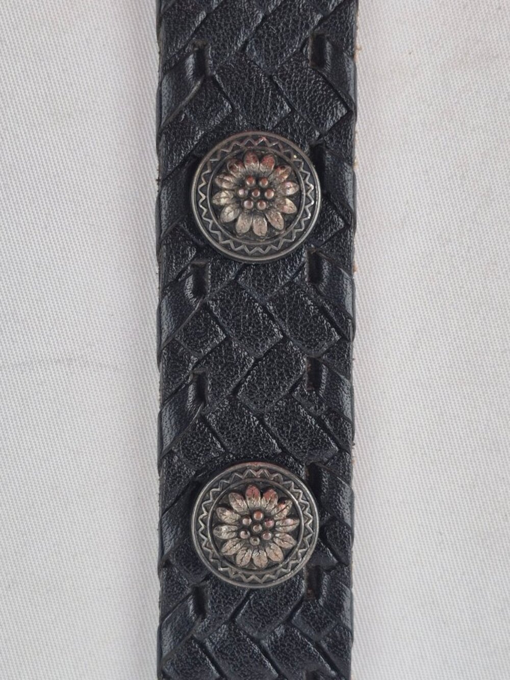 Vintage Black Leather Western Concho Basketweave Belt Boho Cowgirl Size Large - Picture 9 of 16